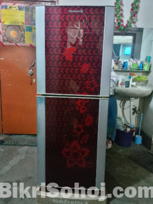 ব্যবহৃত ফ্রিজ বিক্রি।